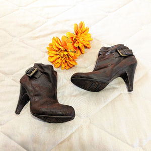Mossimo Brown High Heel Ankle boots Sz 8.5